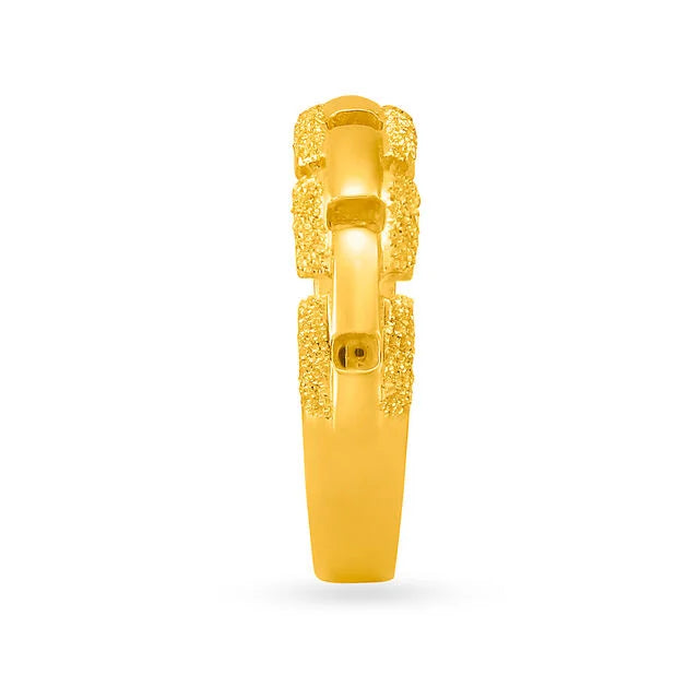 Modern 22 Karat Gold Chain Link Ring
