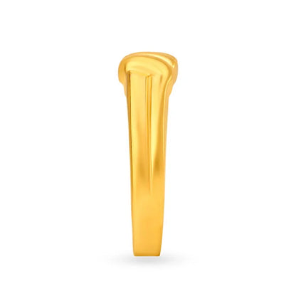 Charming Twisted Motif Gold Ring for Men