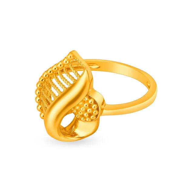 Regal Paisley 22 Karat Gold Finger Ring