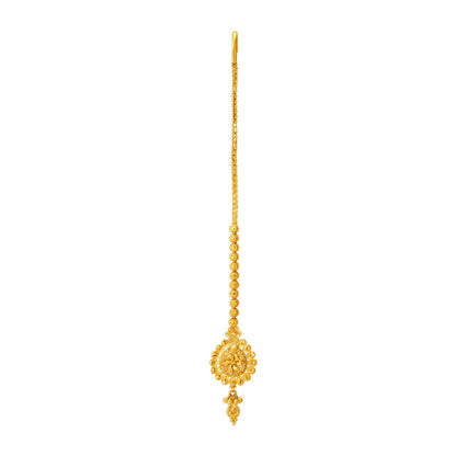 Charming Gold Maang Tikka for the Maharashtrian Bride
