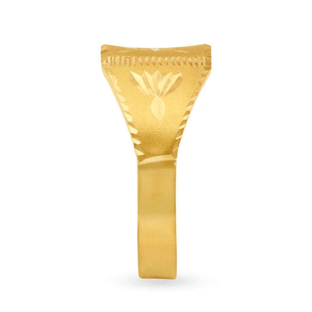 Captivating 22 Karat Yellow Gold Engraved Square Finger Ring