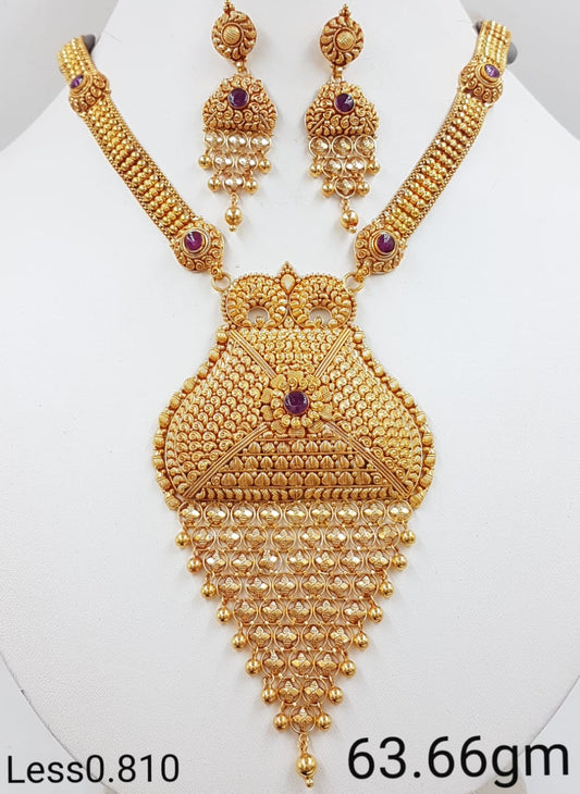 Handcrafted Traditional Necklace Set in Pure Gold
