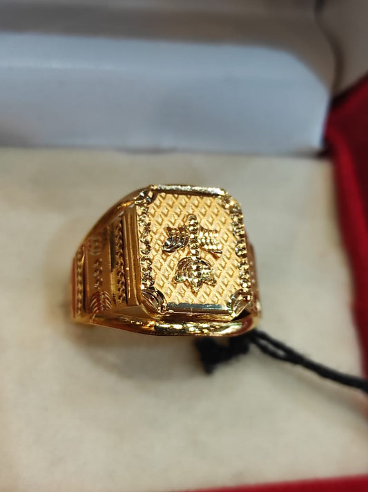 Antique-Style Men's Ring in 22K Yellow Gold